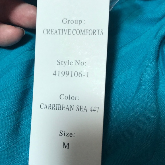 Thomas & Olivia Shirt - Picture 5 of 5